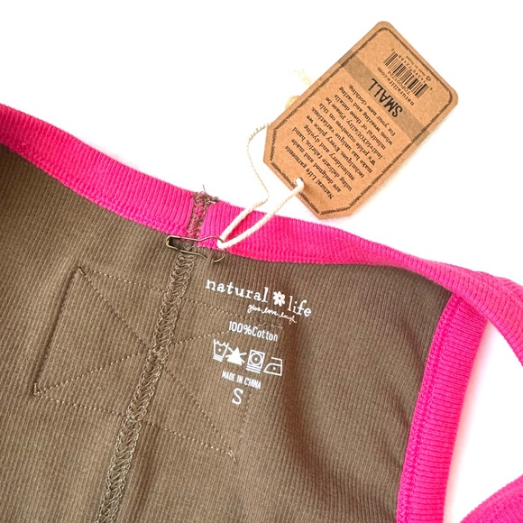 Natural Life NWT Olive Tank Top with Pink Trim size Small - Picture 4 of 5